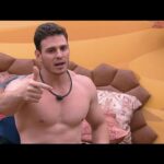 BBB 23: RICARDO ALFACE RECEBE MENSAGEM DA MÃE, SE DESESPERA E GUSTAVO LEVANTA SUSPEITA EM...